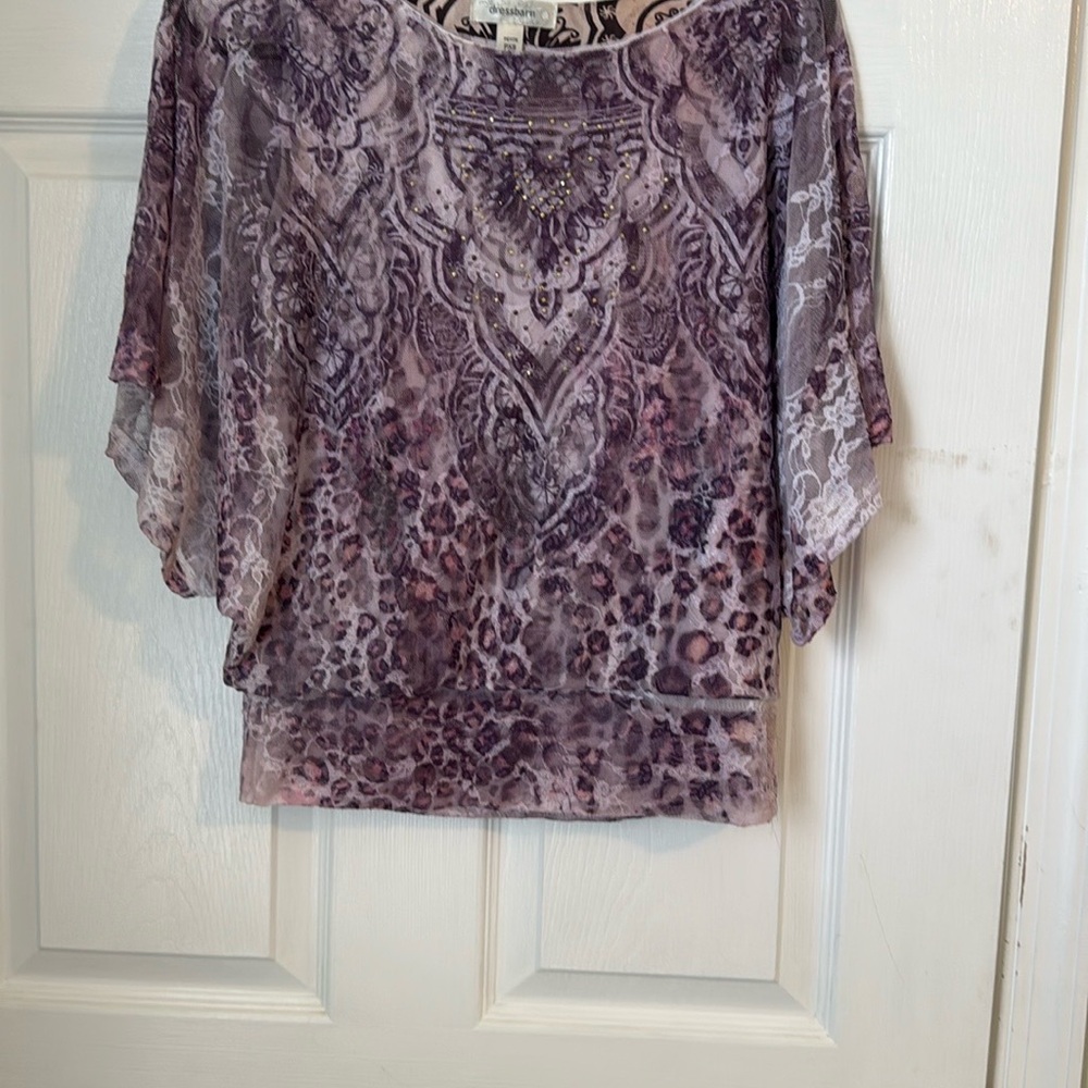 Dressbarn Lavender and Purple Flowing Sleeve Blouse Relaxed Fit